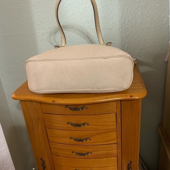 And Klein white bag - Picture 8 of 9